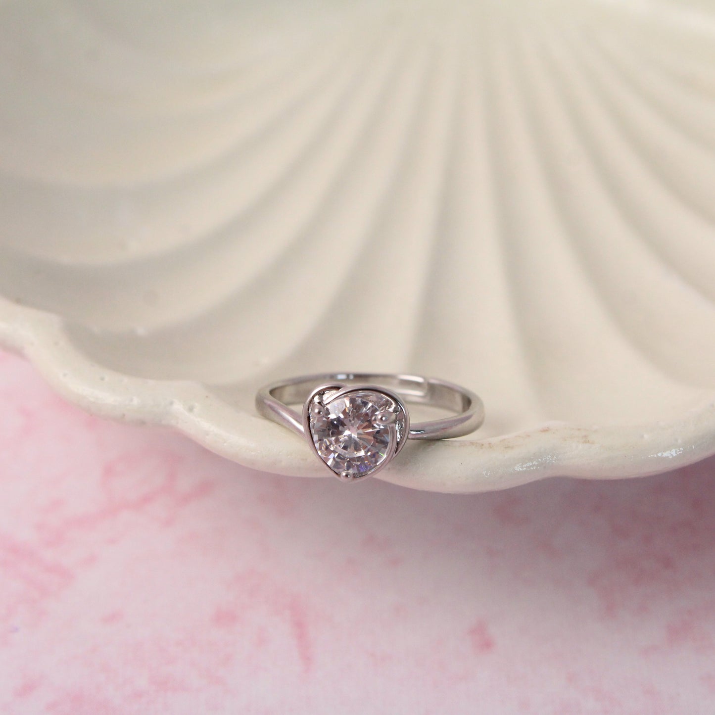 Korean Minimal Silver Diamond Band Salty