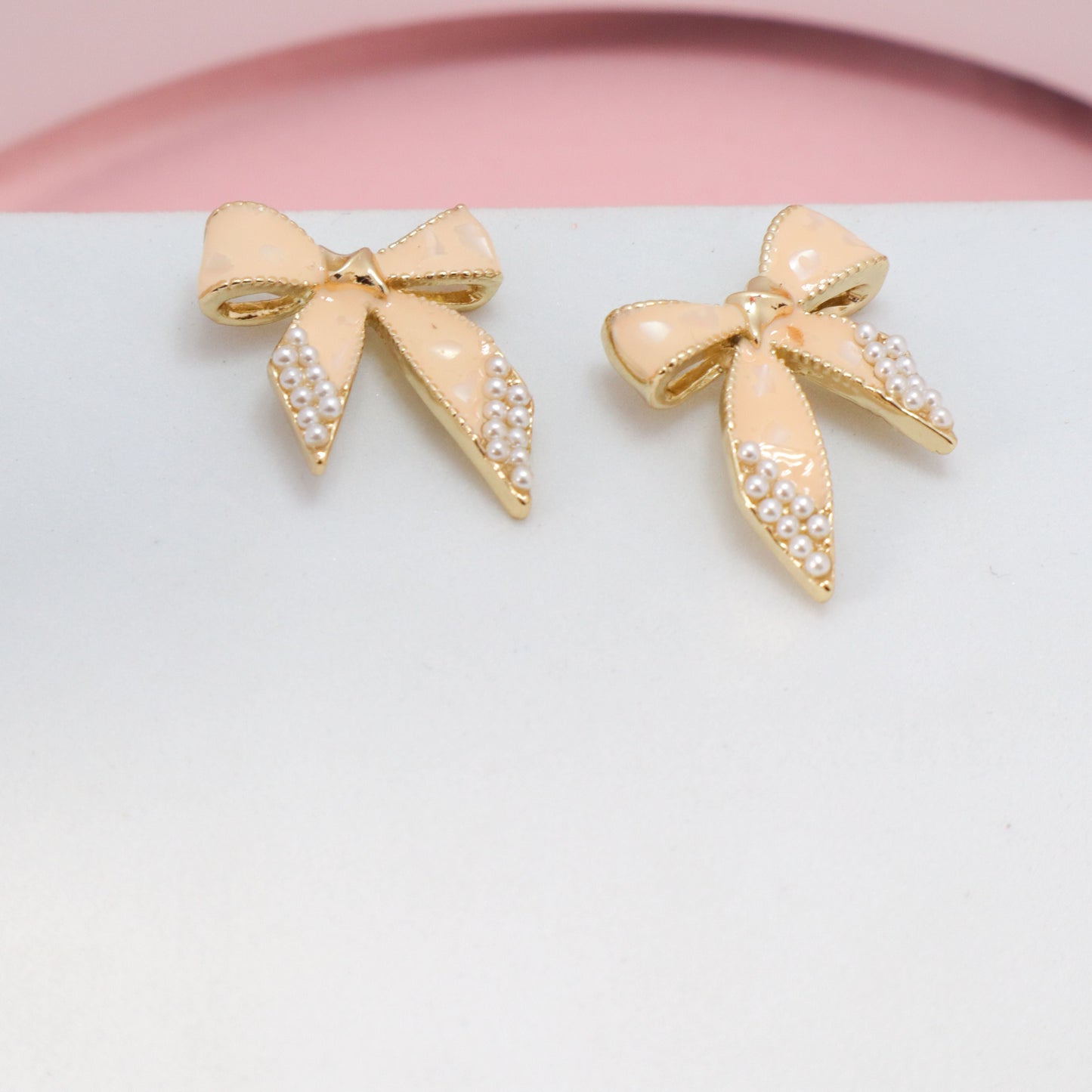 Latte Bow Earrings