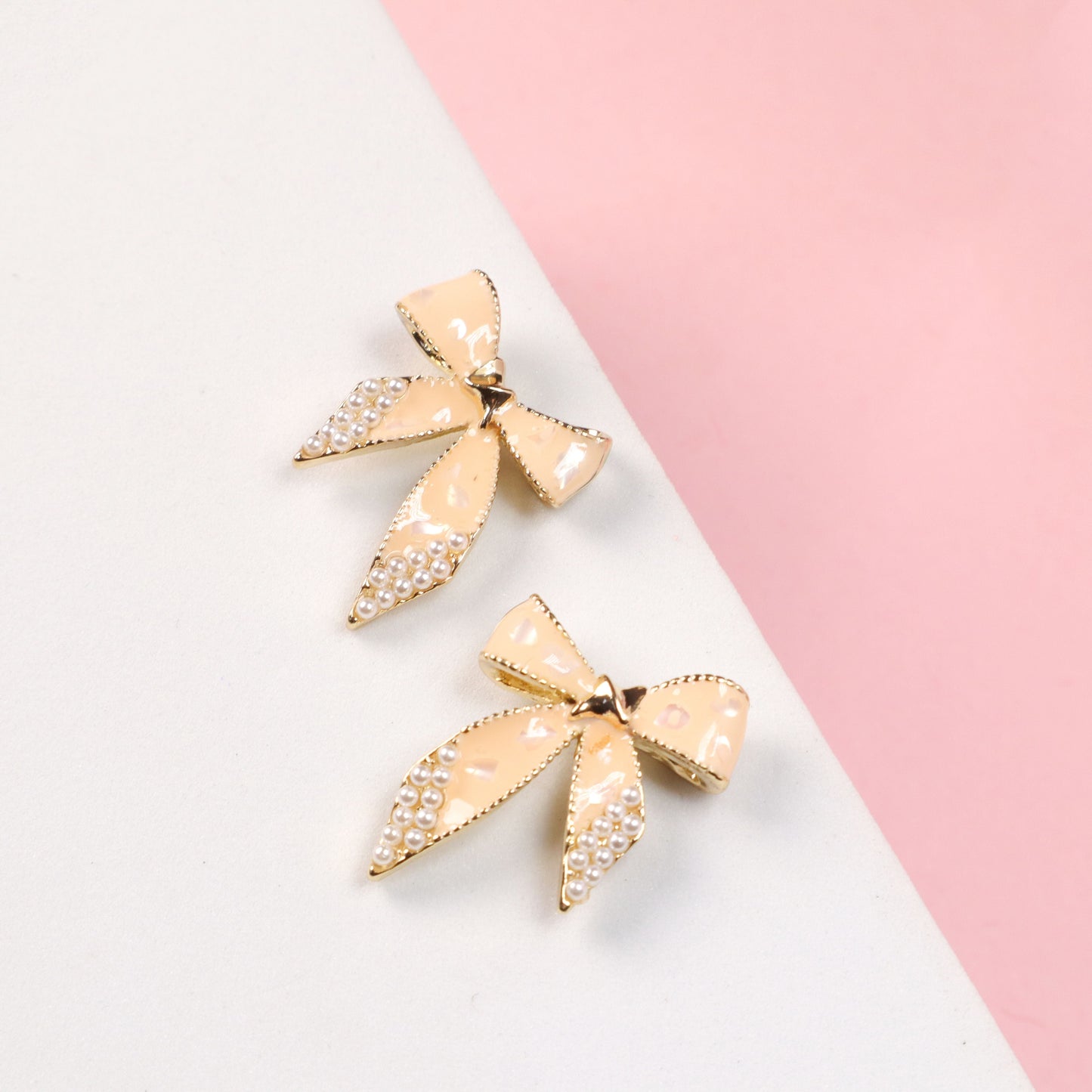 Latte Bow Earrings
