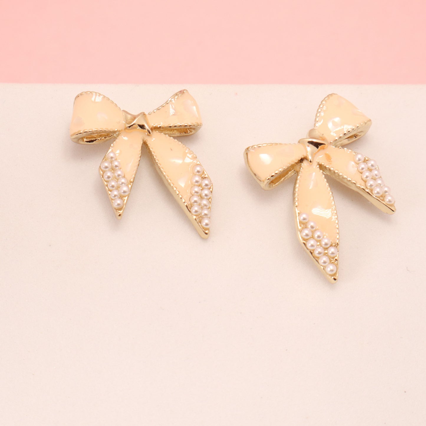 Latte Bow Earrings