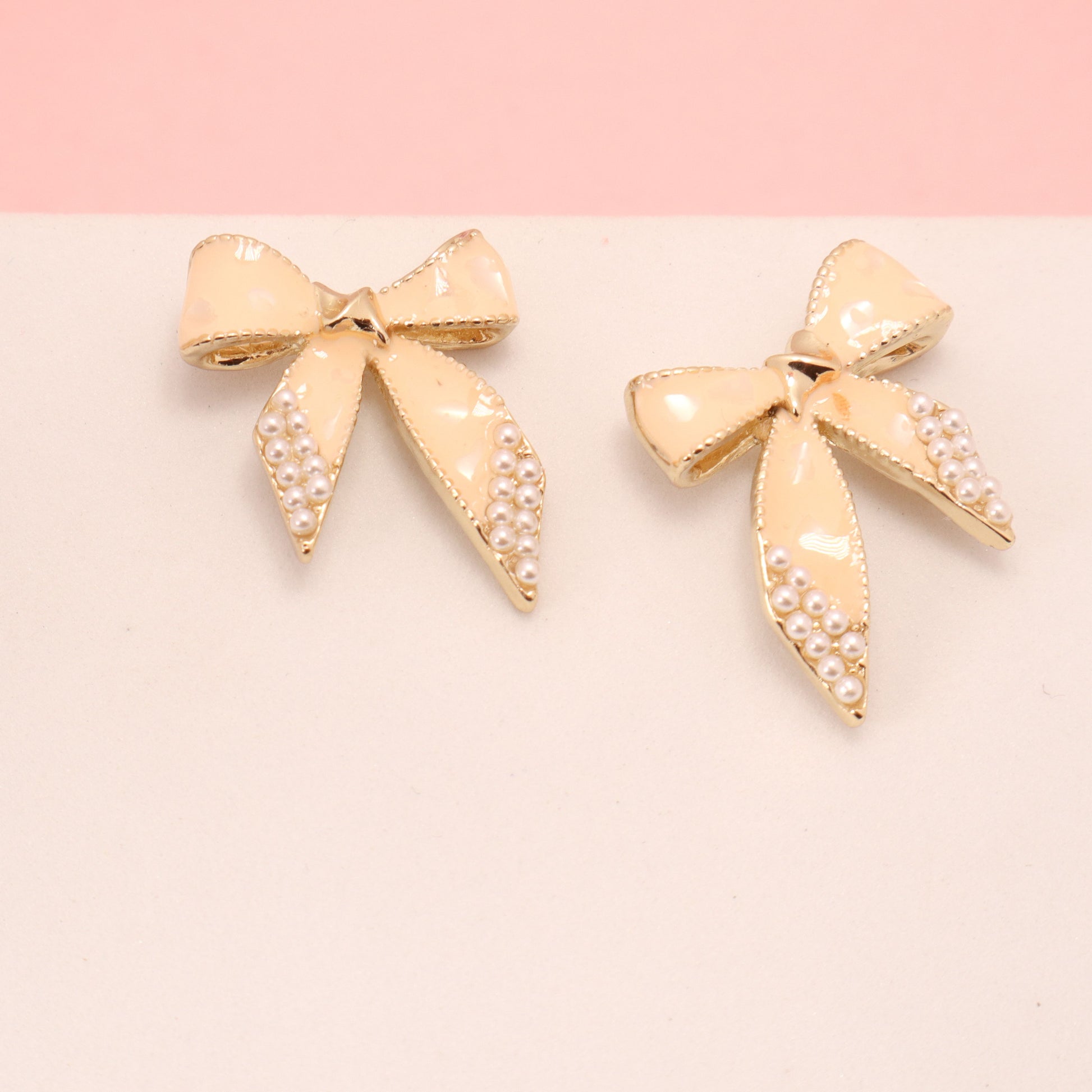 Latte Bow Earrings