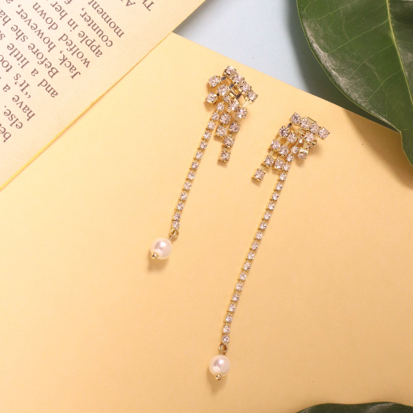 Lovey dovey pearl tassel earrings