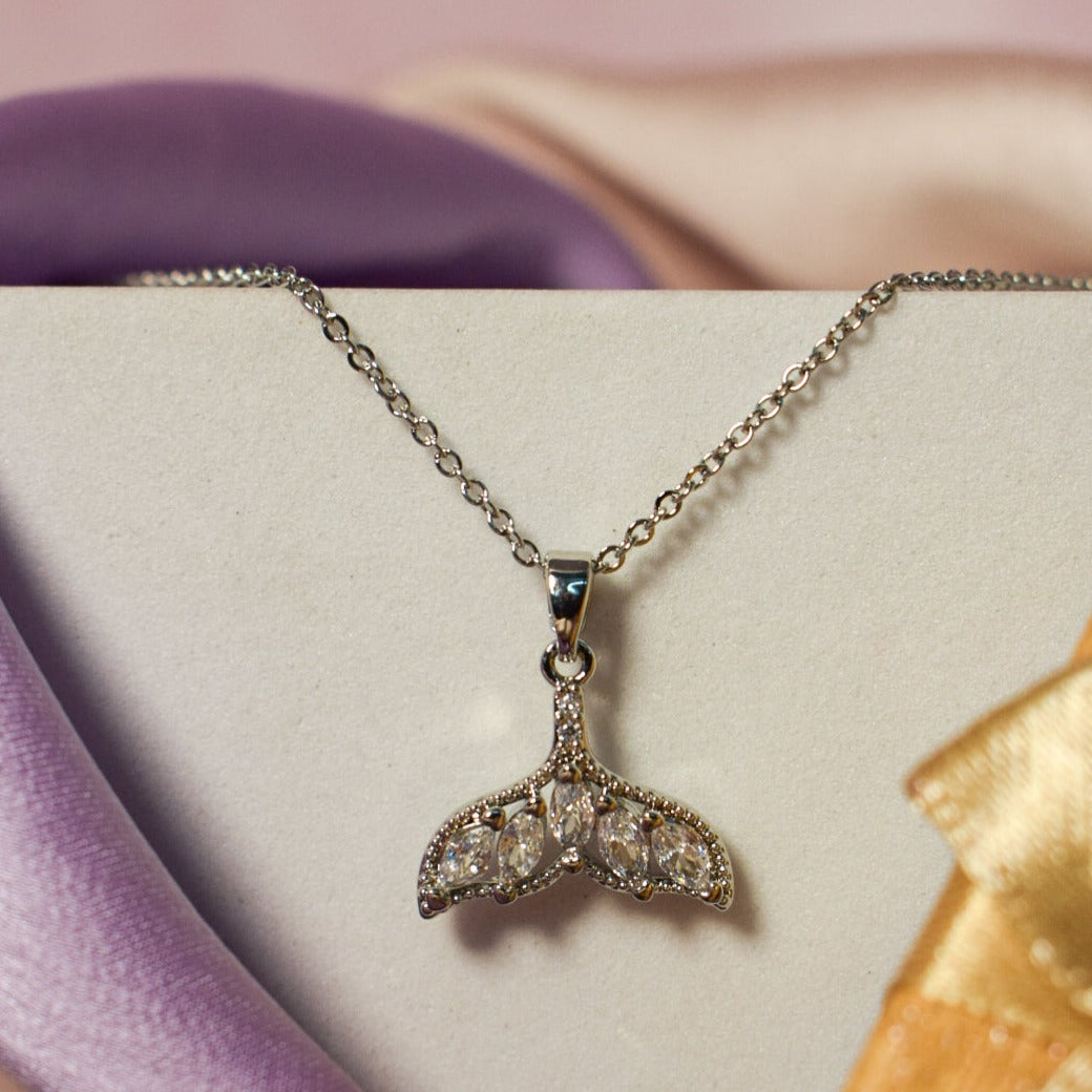 Mermaid's Tale Necklace Salty