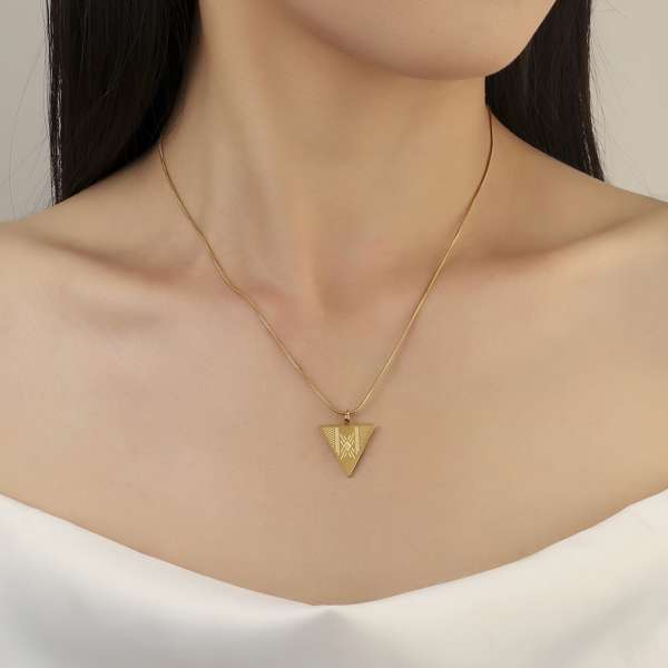 Orabela Gold Necklace