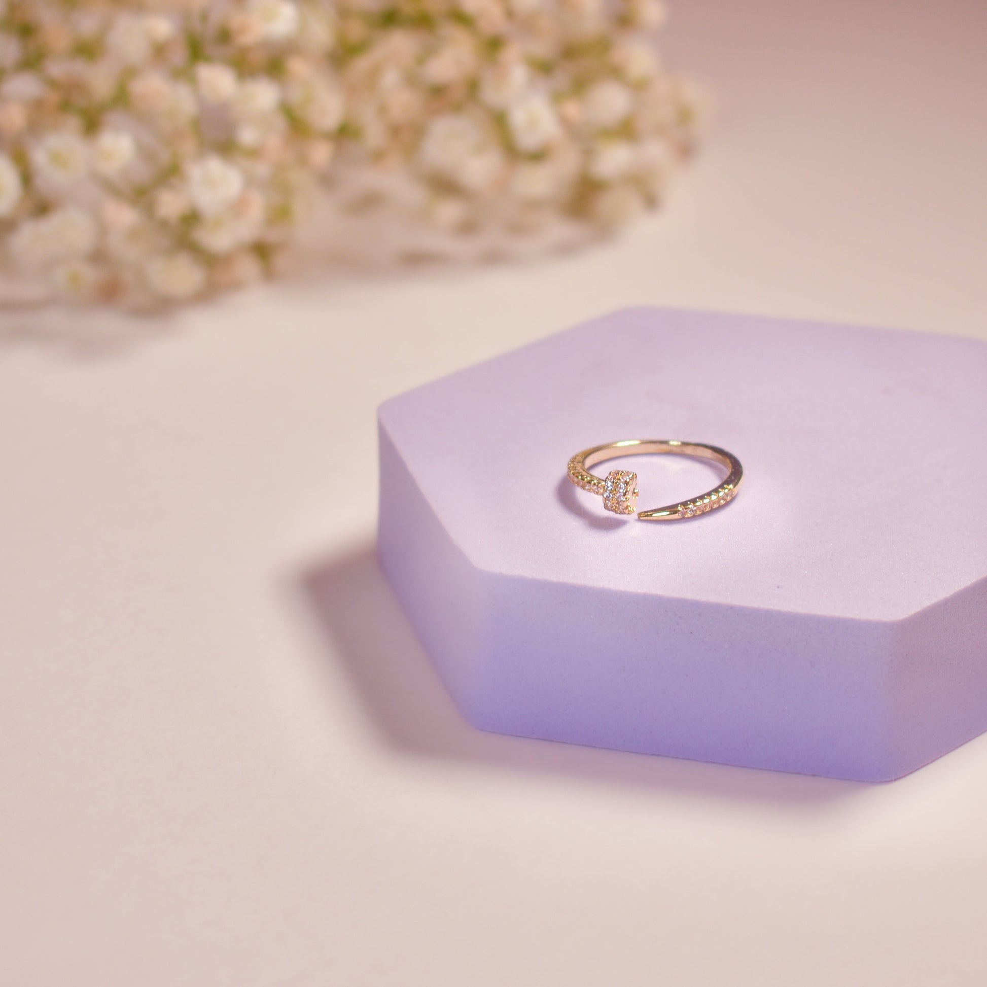 Nail It Golden Ring Salty