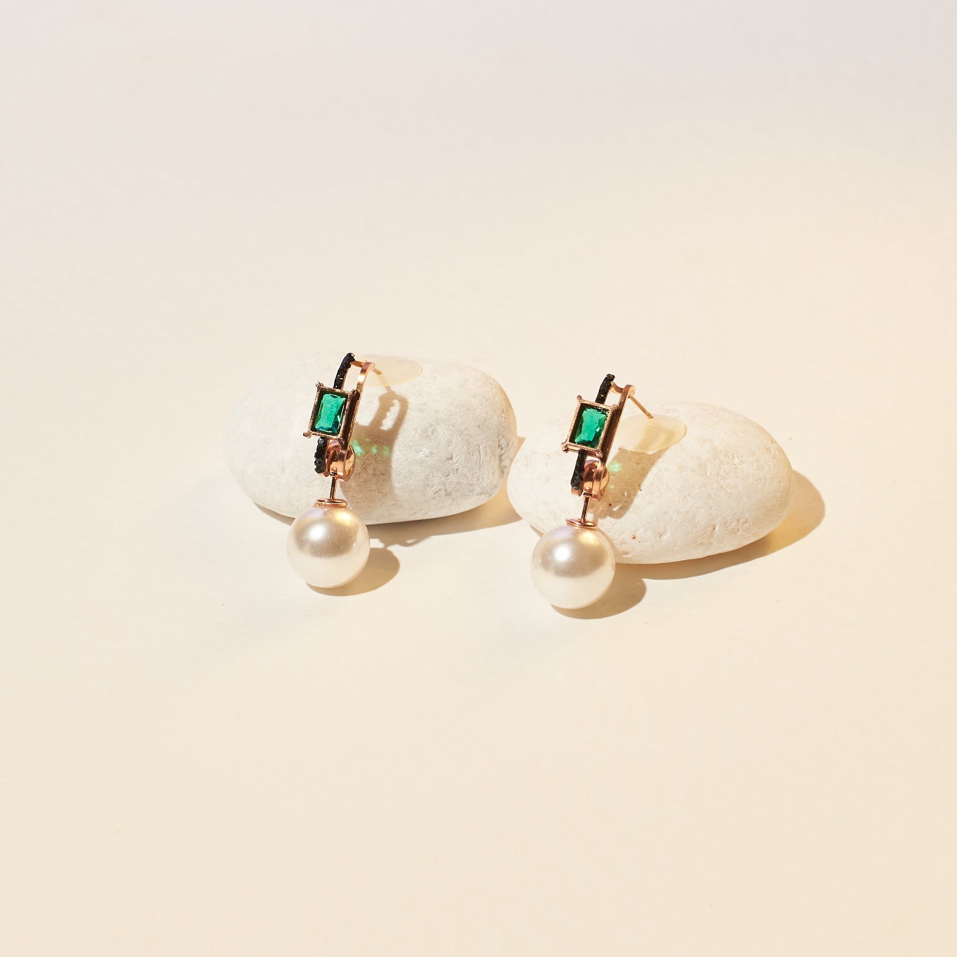 Pearl Luxe Earrings Salty