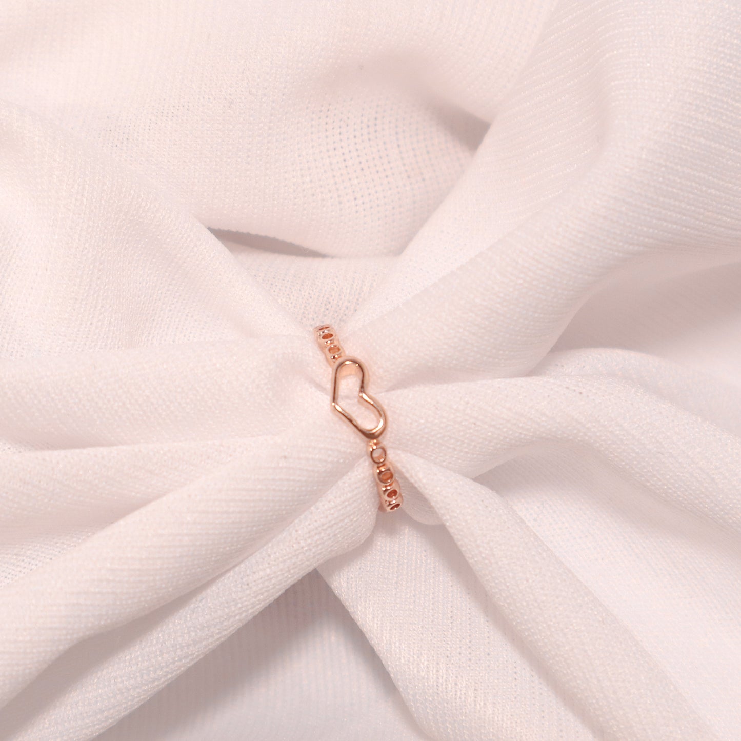 Basic Heart Gold Ring