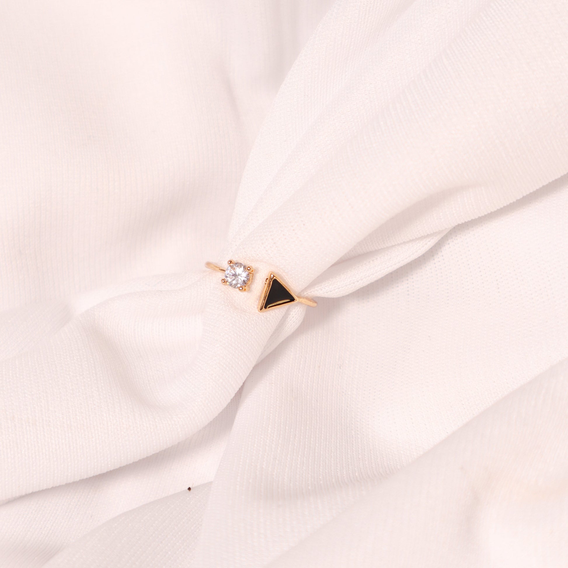 Tri Diamond Ring