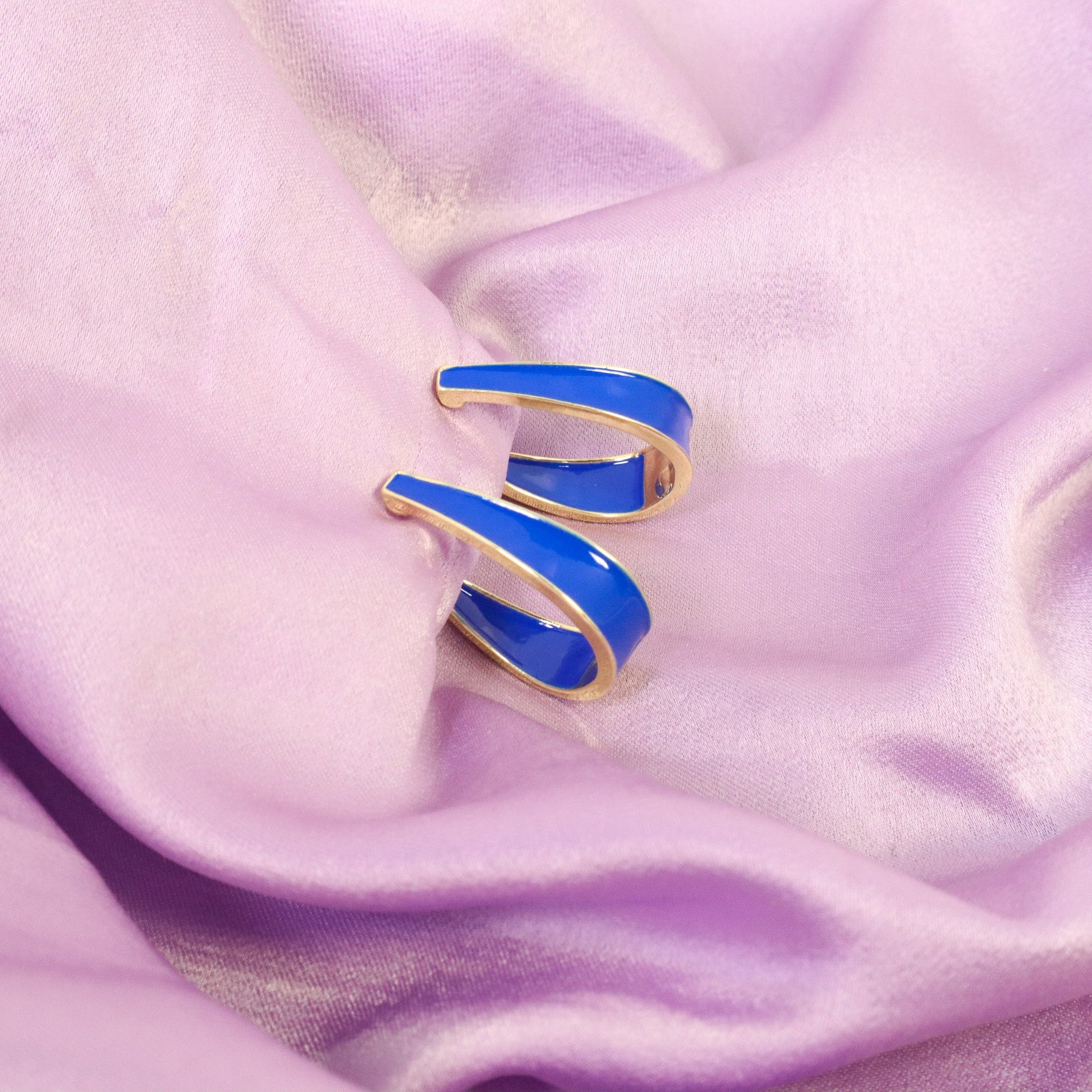 Royal Curved Hoops