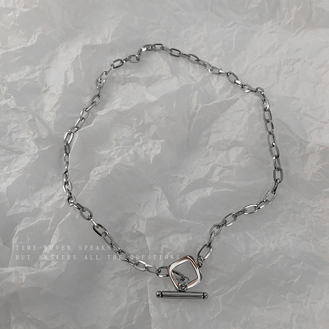 Minimal Toggle Silver Chain | Salty