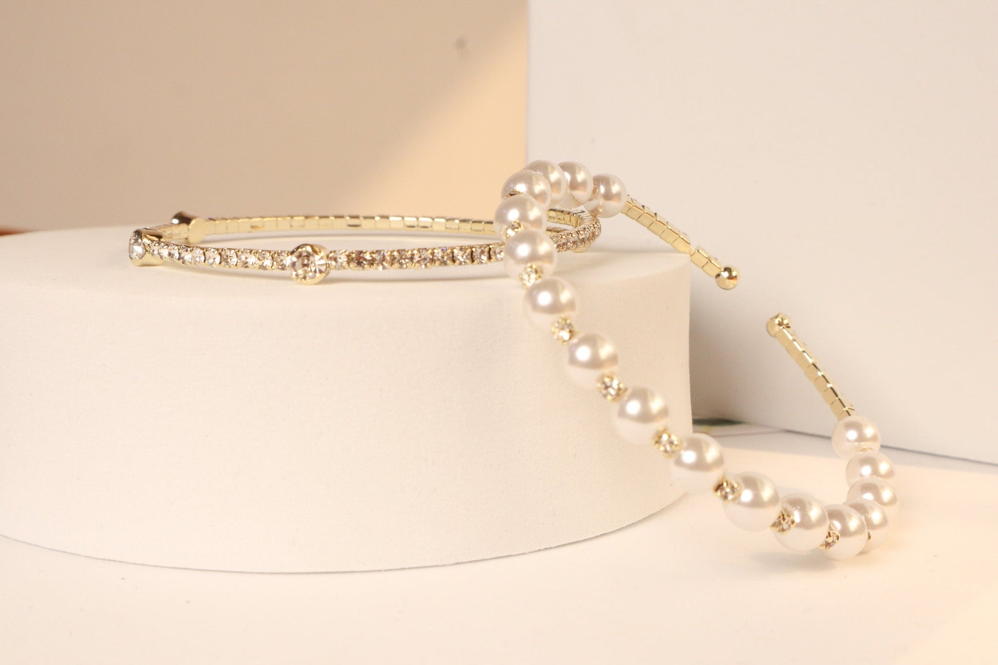 Set of 2 pearls and zircon bracelet- Golden