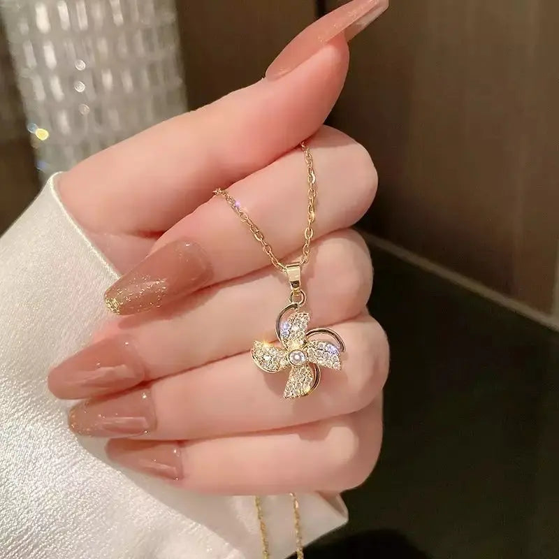 Spinning Windmill Zircon Necklace - Gold