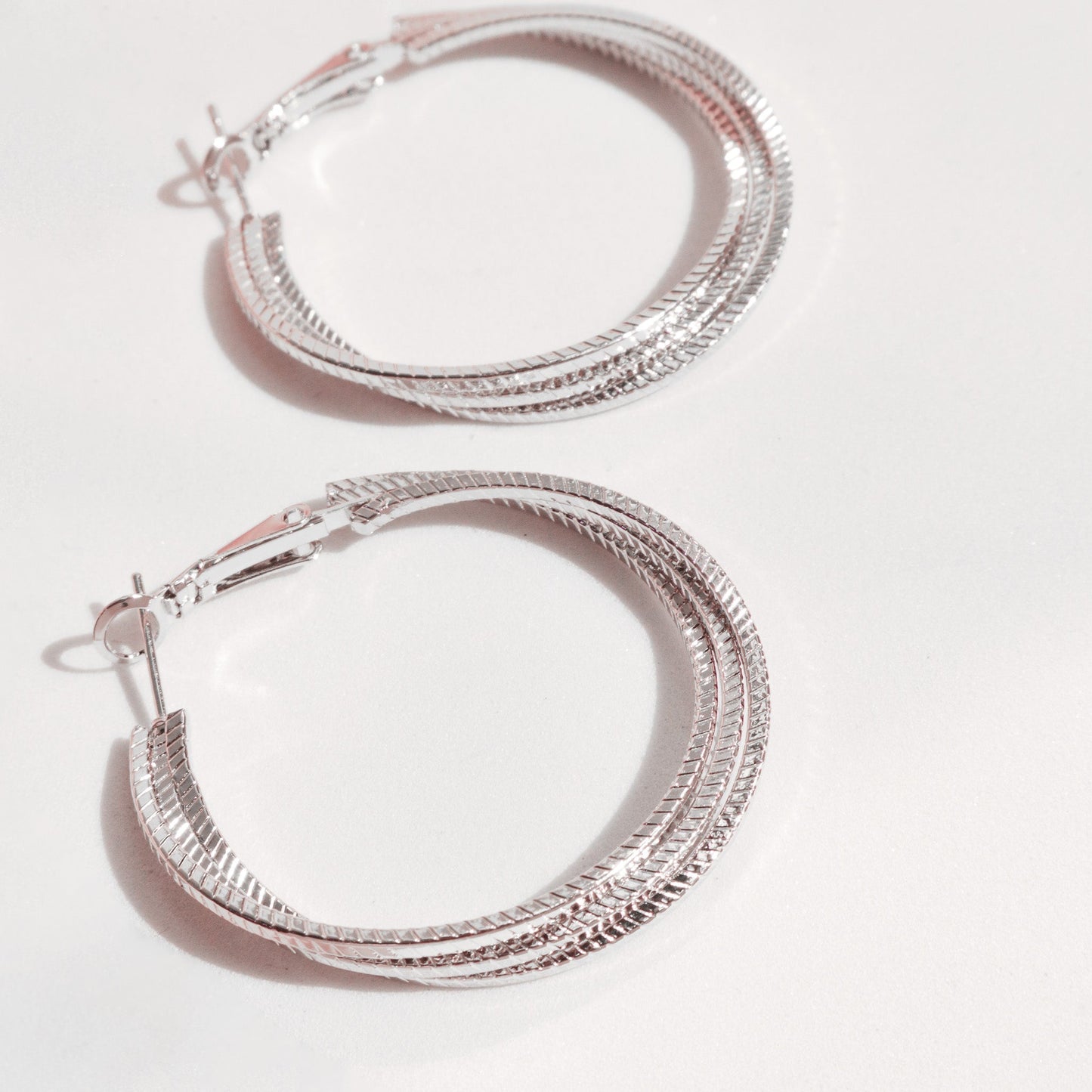 Twisted Shimmer silver Hoops
