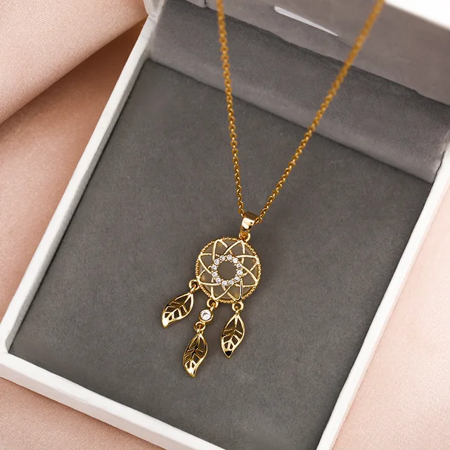 Whispering Winds Necklace Salty