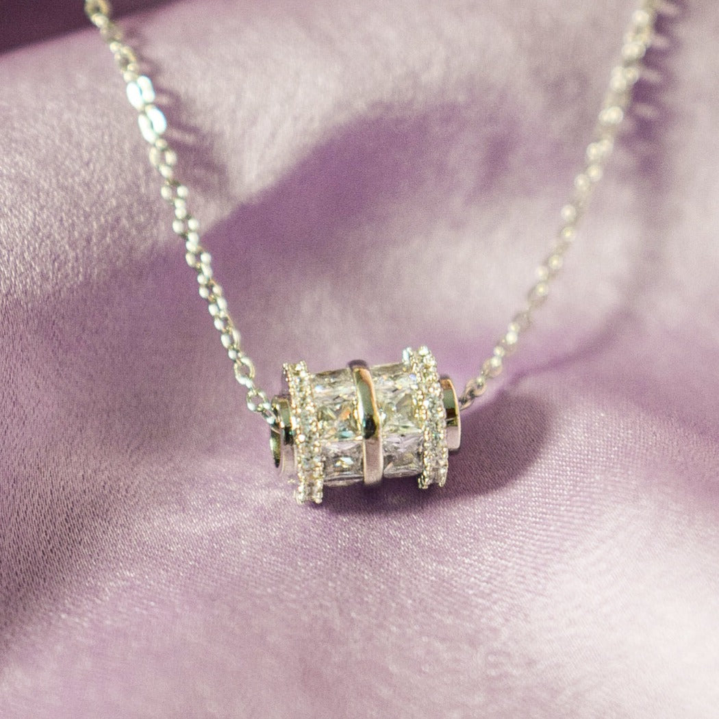 Zirconia Inlay Necklace Salty