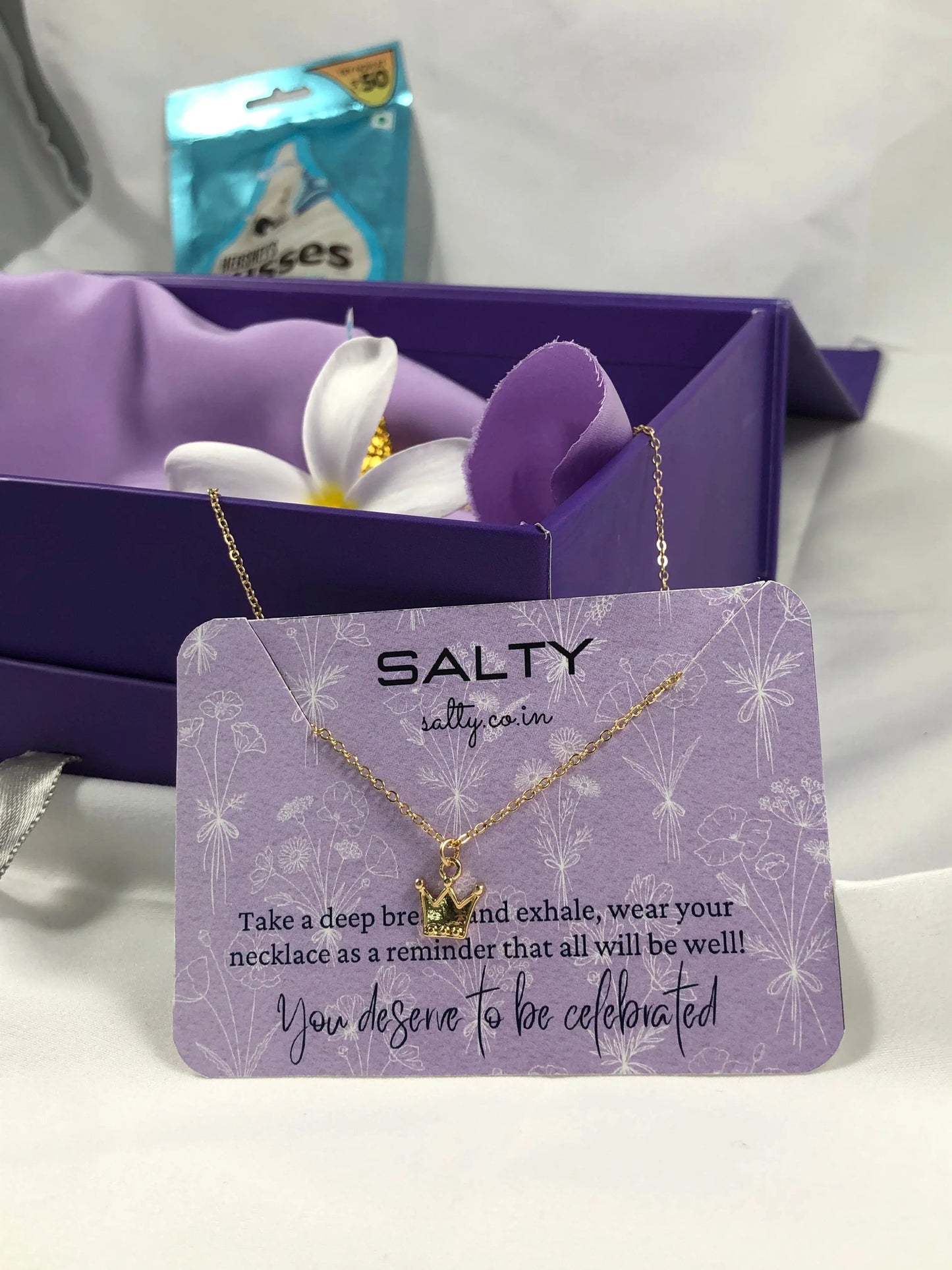 King's Crown Charm Necklace - Gold