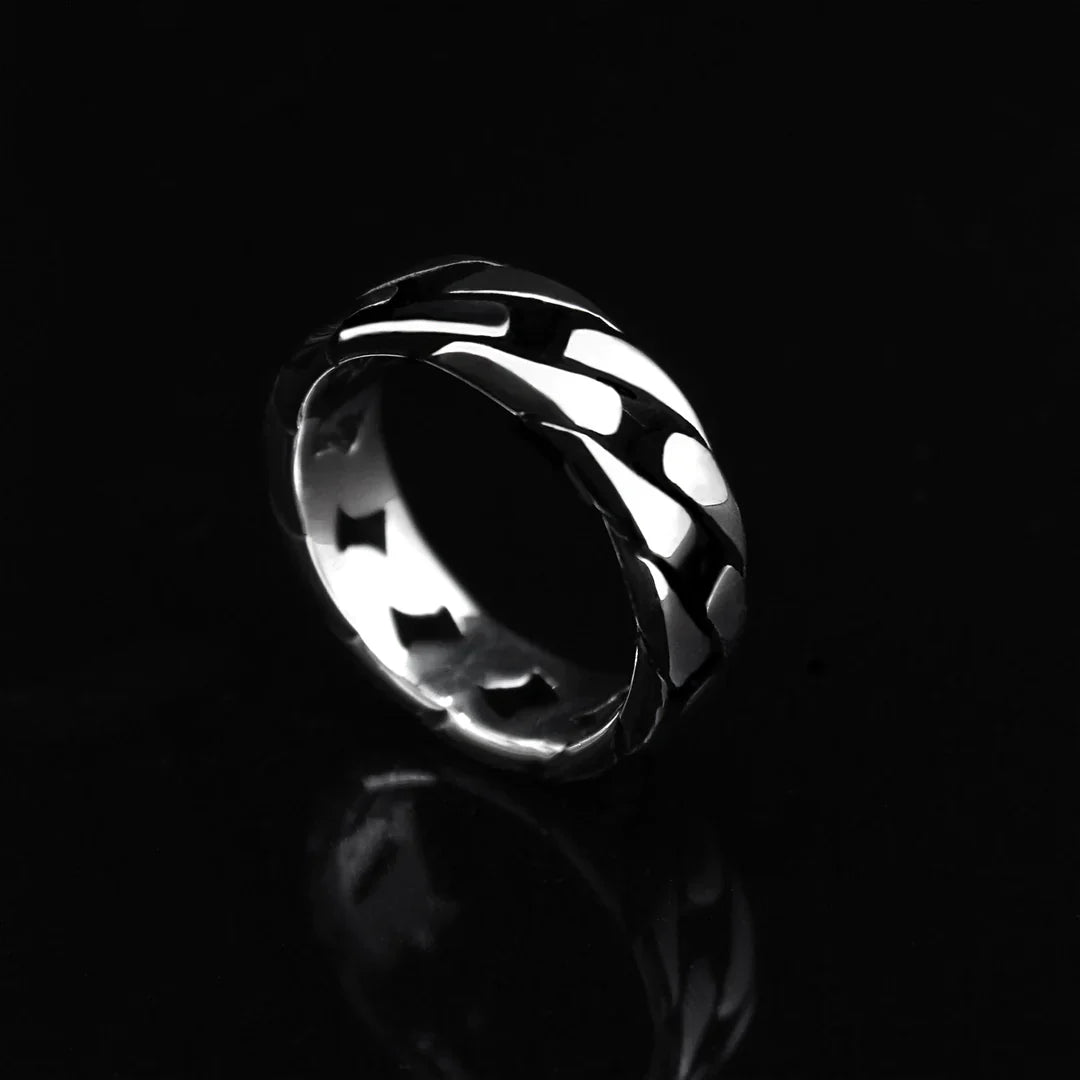 Fier Silver Ring