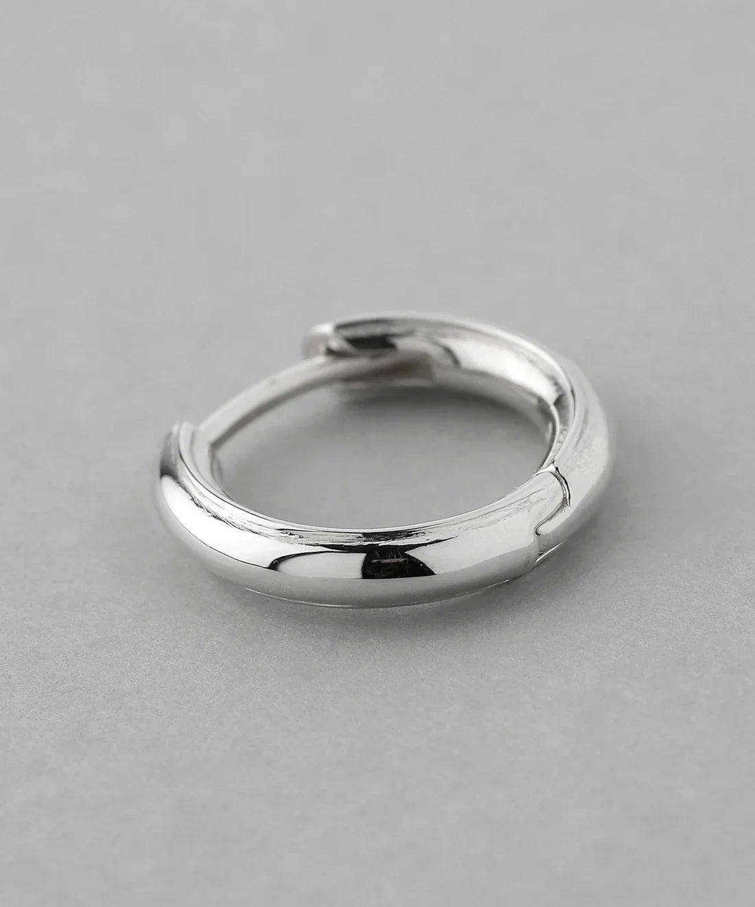 Silver Minimalist Ear Peice