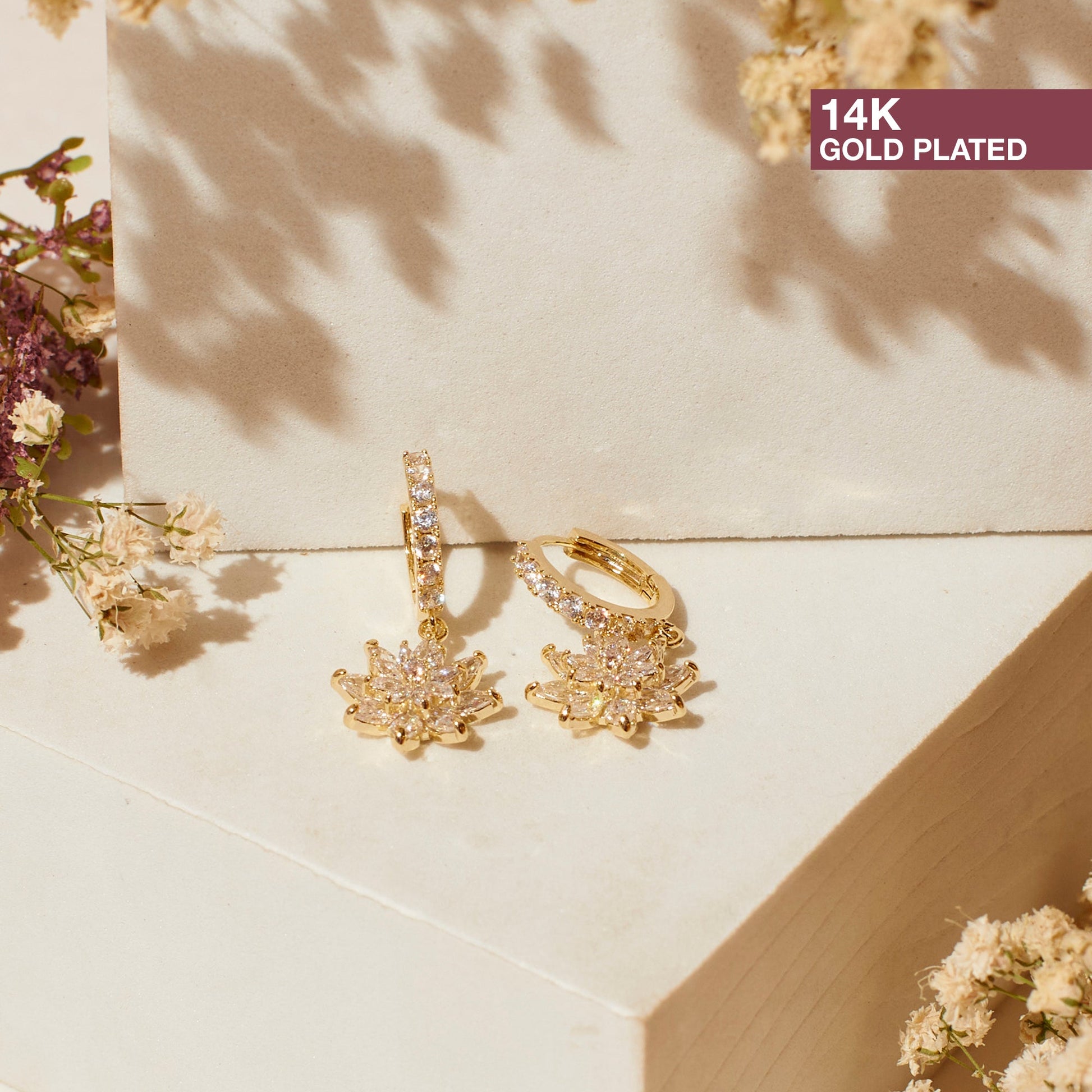 Merveilleux Star Earrings Salty